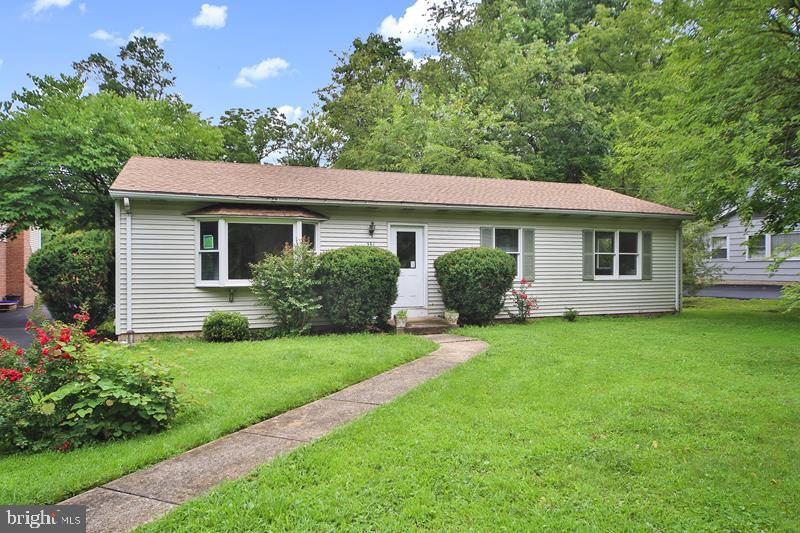 Welcome to this lovely rancher home located in Lansdale Boro of Montgomery County. Property features spacious living room, dining room, with great hardwood floors, modern kitchen with new cabinets, counter tops and stainless appliances, walk out access to oversized fenced in rear yard great for relaxing or entertaining. Master bedroom shows 3pc. bath, 3 additional bedrooms, 3pc. hall bath and Family room, laundry room. Neutral paint & decor through out. De-attached 2 car garage, driveway for additional parking. Conveniently located close major roadways, shopping