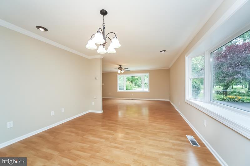 LANSDALE - Residential