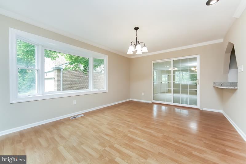 LANSDALE - Residential