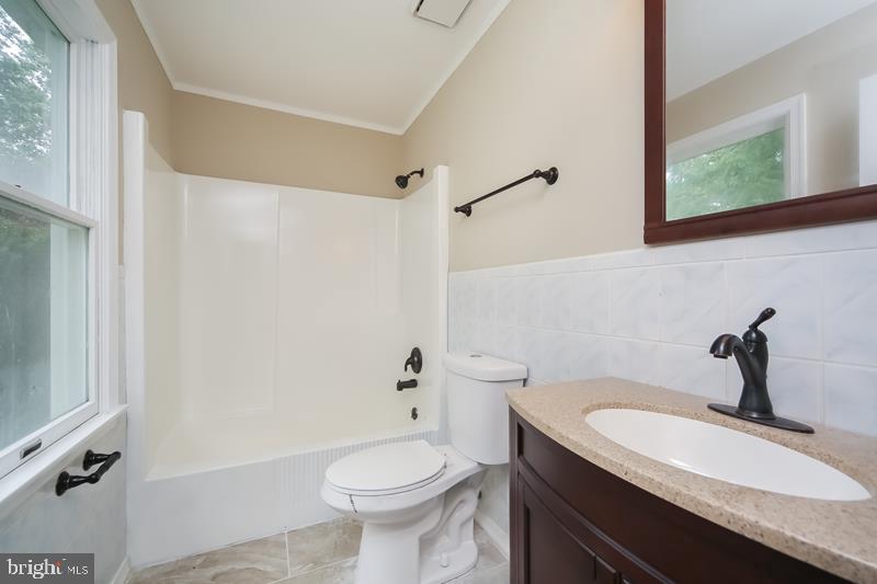 LANSDALE - Residential