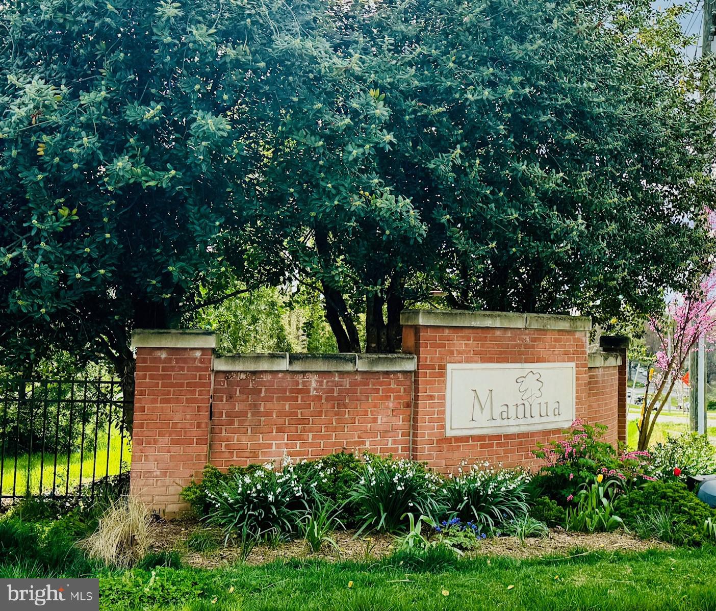 MANTUA - Residential