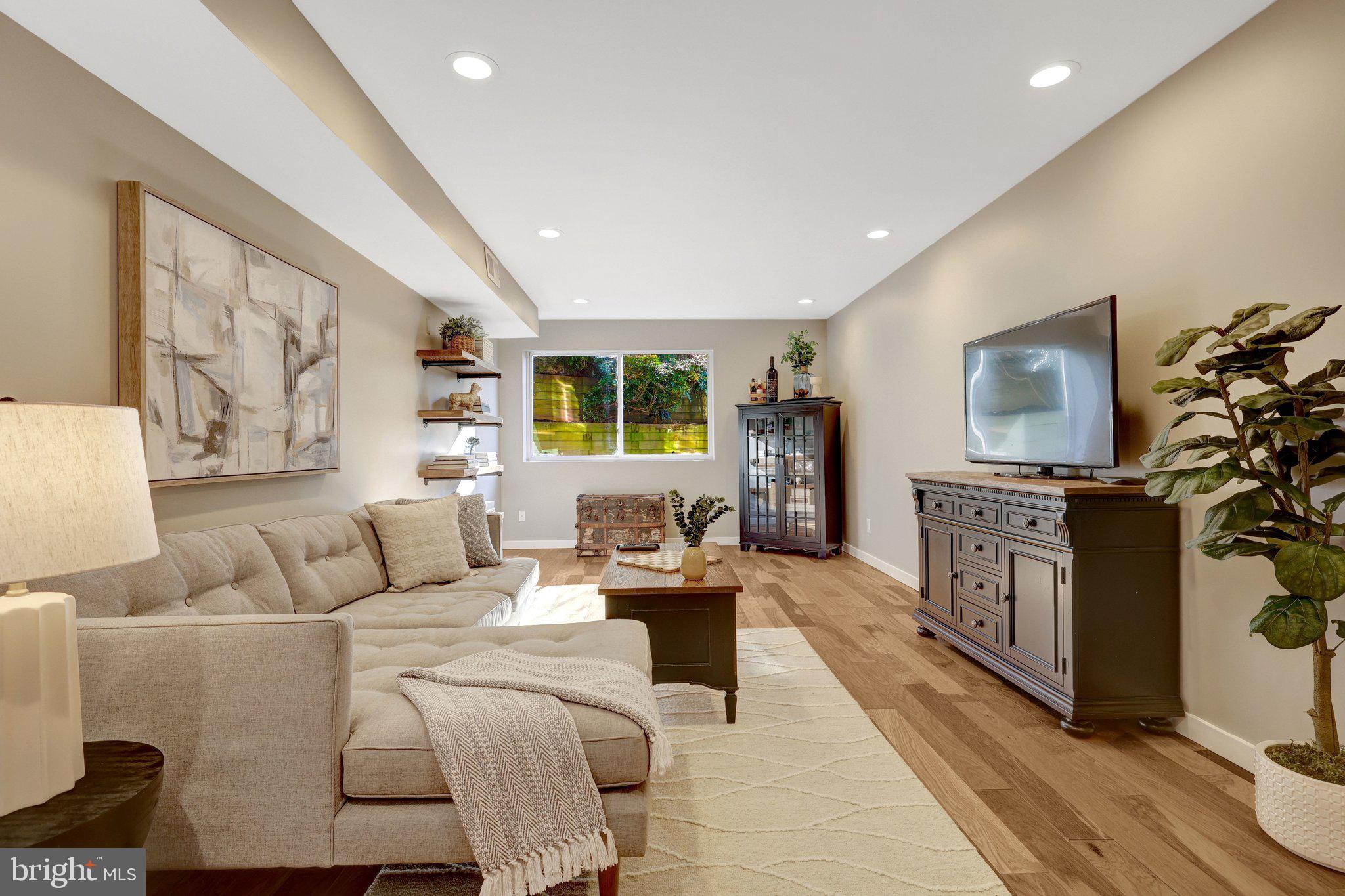 MANTUA - Residential