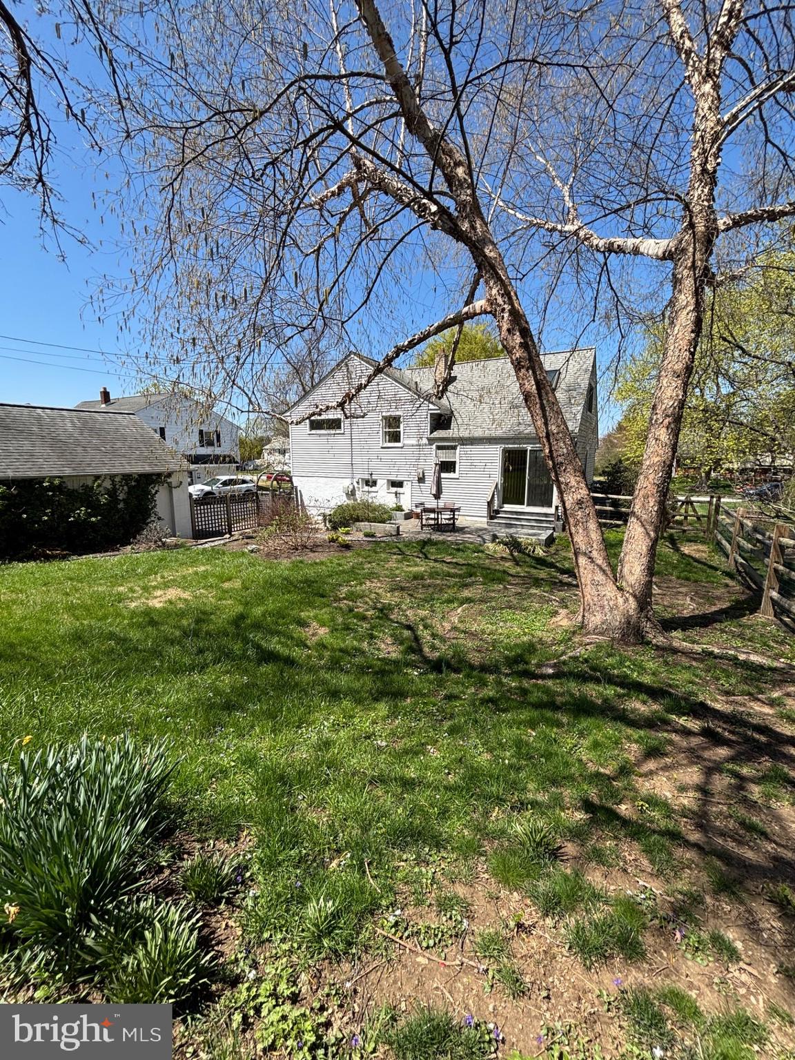 BELMONT TERR - Residential