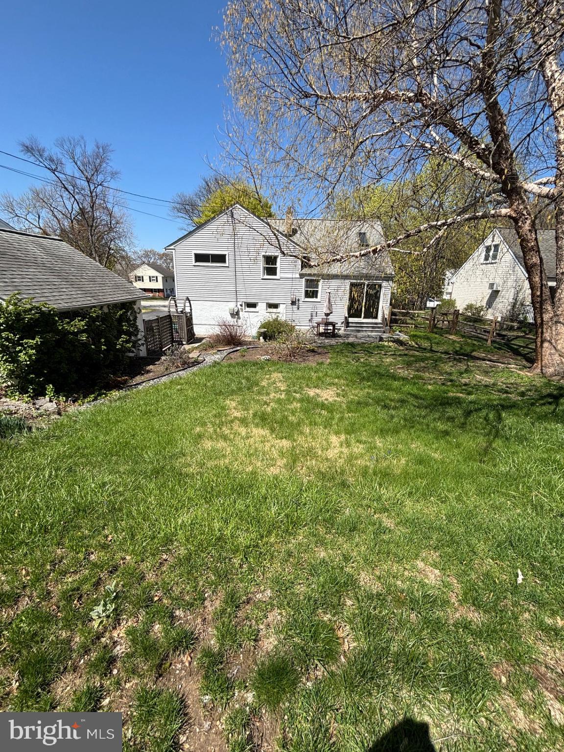 BELMONT TERR - Residential