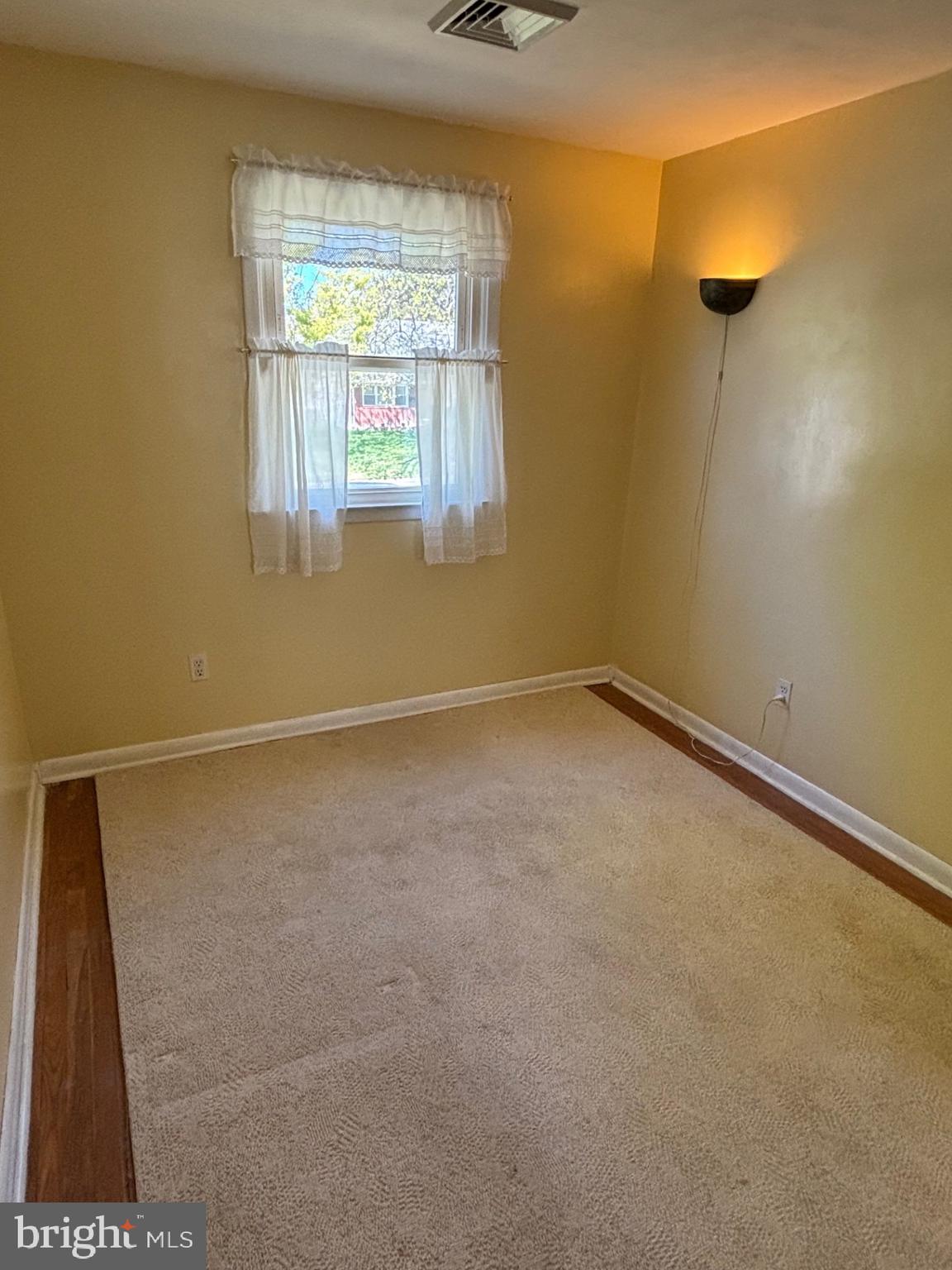 BELMONT TERR - Residential