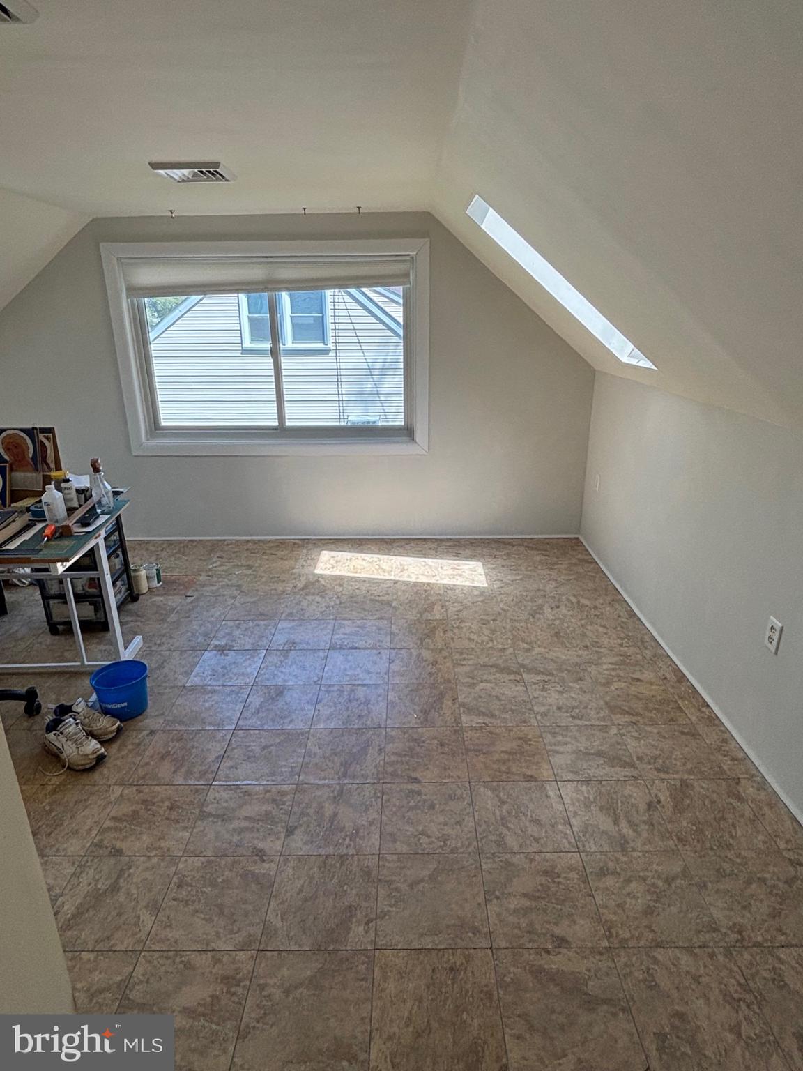 BELMONT TERR - Residential