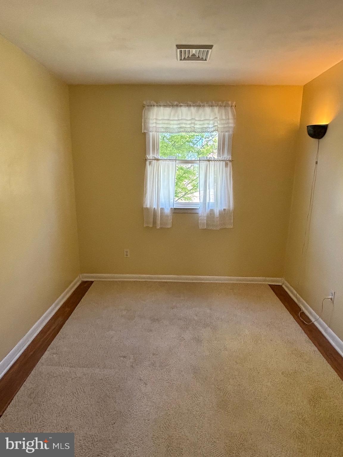 BELMONT TERR - Residential