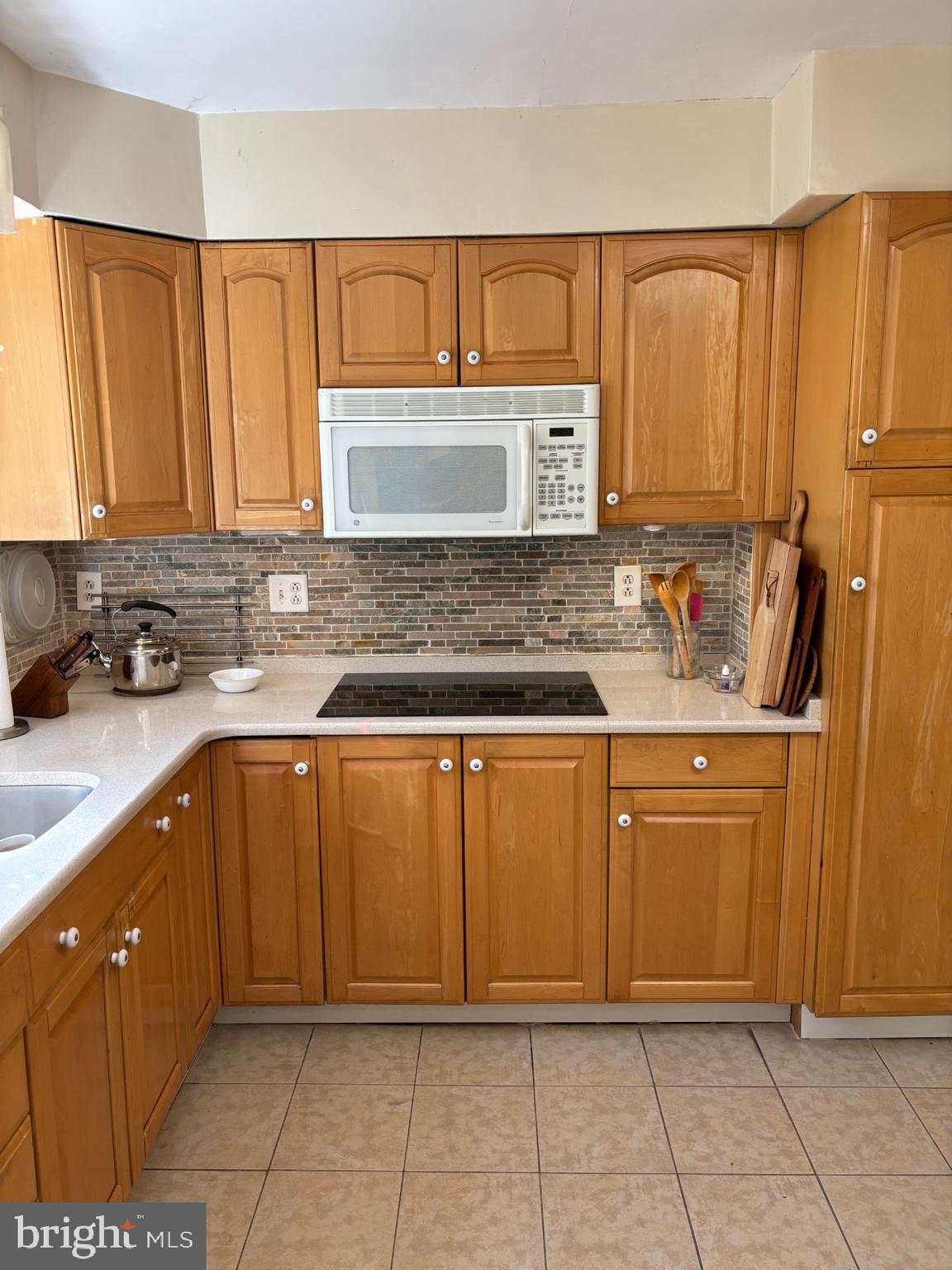 BELMONT TERR - Residential