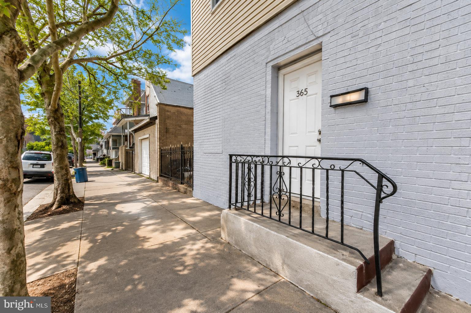 565 LAMBERTON STREET