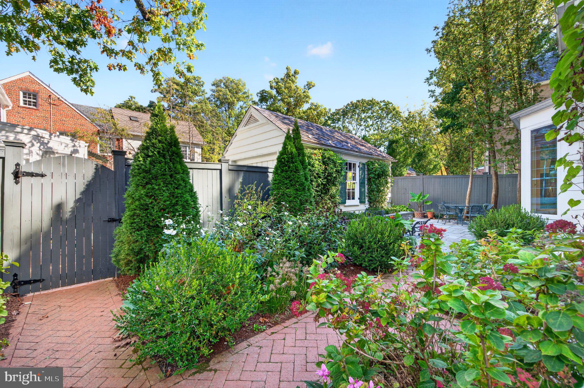 6007 34TH PLACE NW