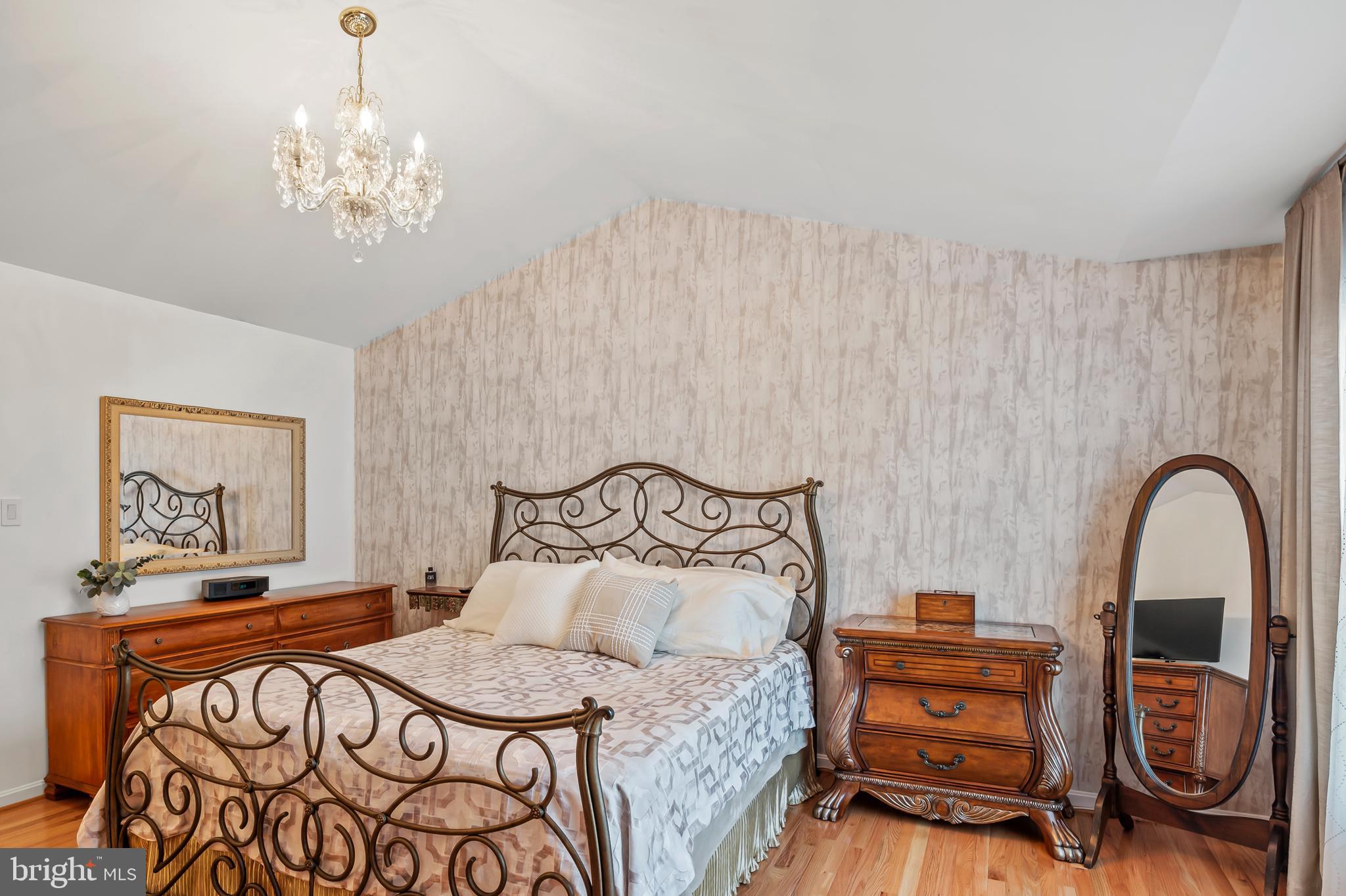 VILLAGE OF RIVER HILL - Residential