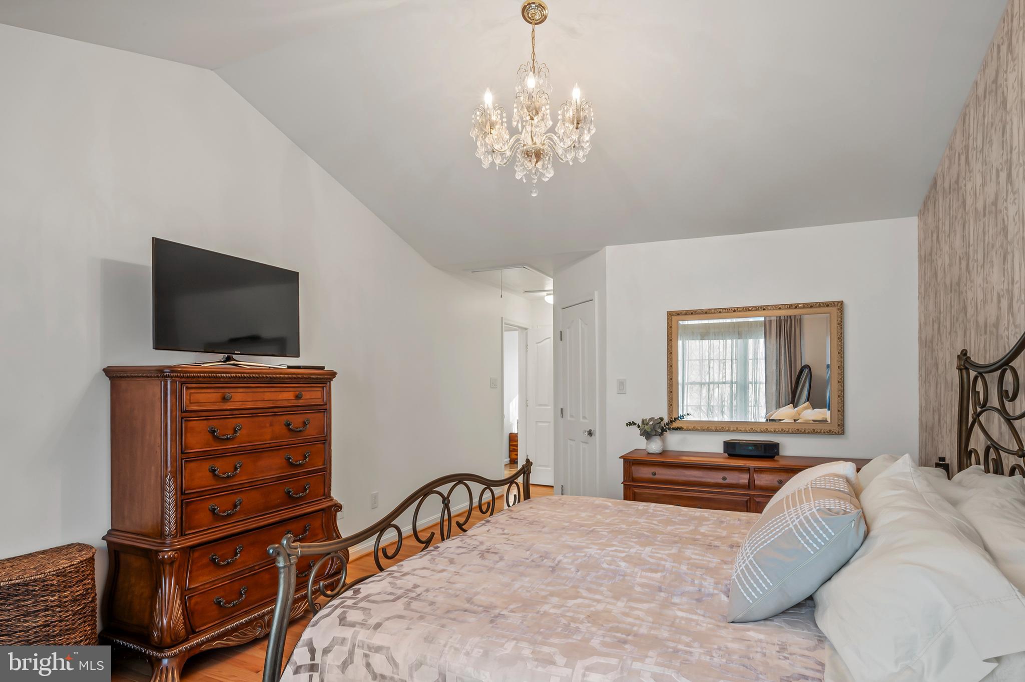 VILLAGE OF RIVER HILL - Residential