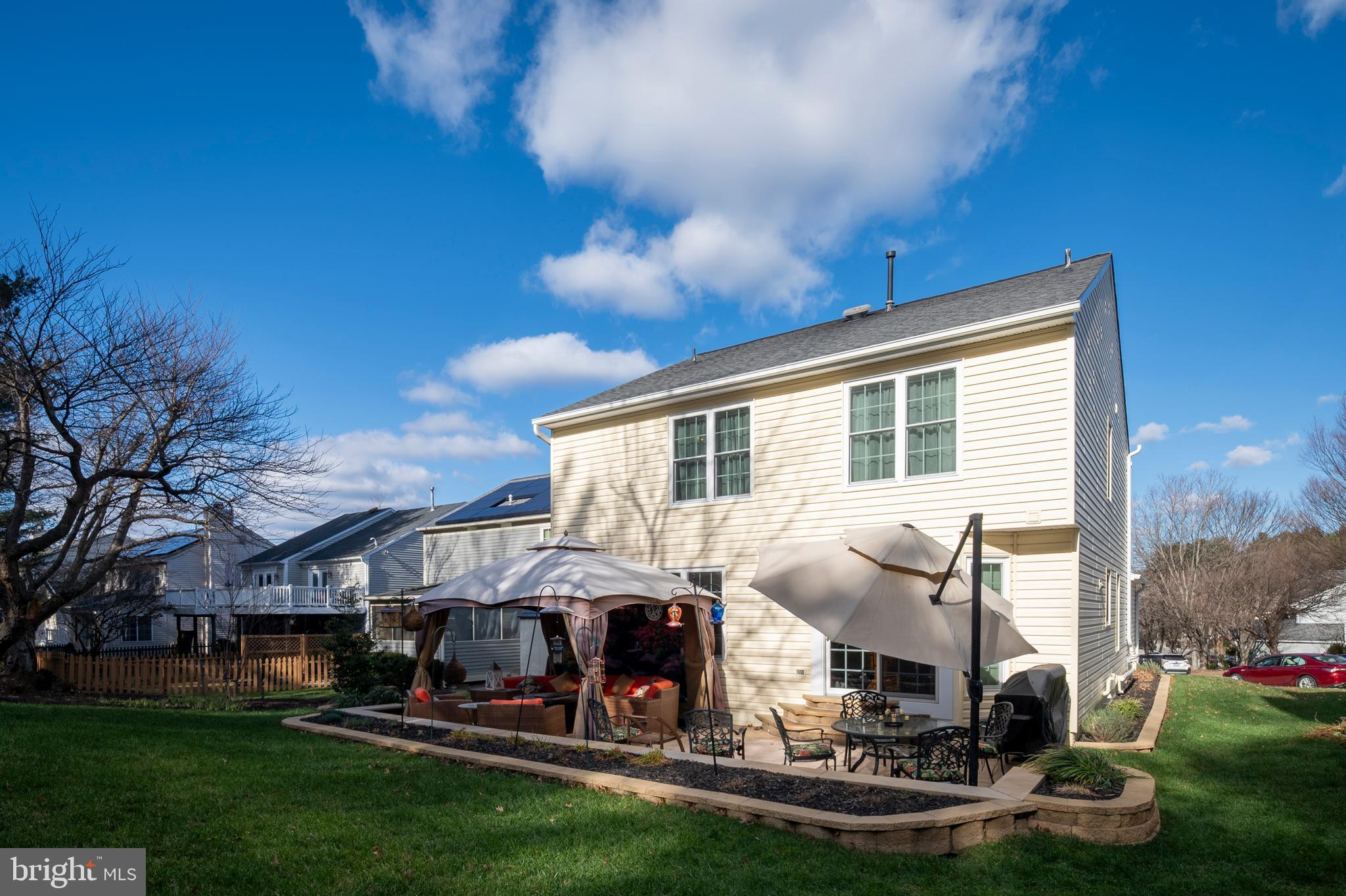 VILLAGE OF RIVER HILL - Residential