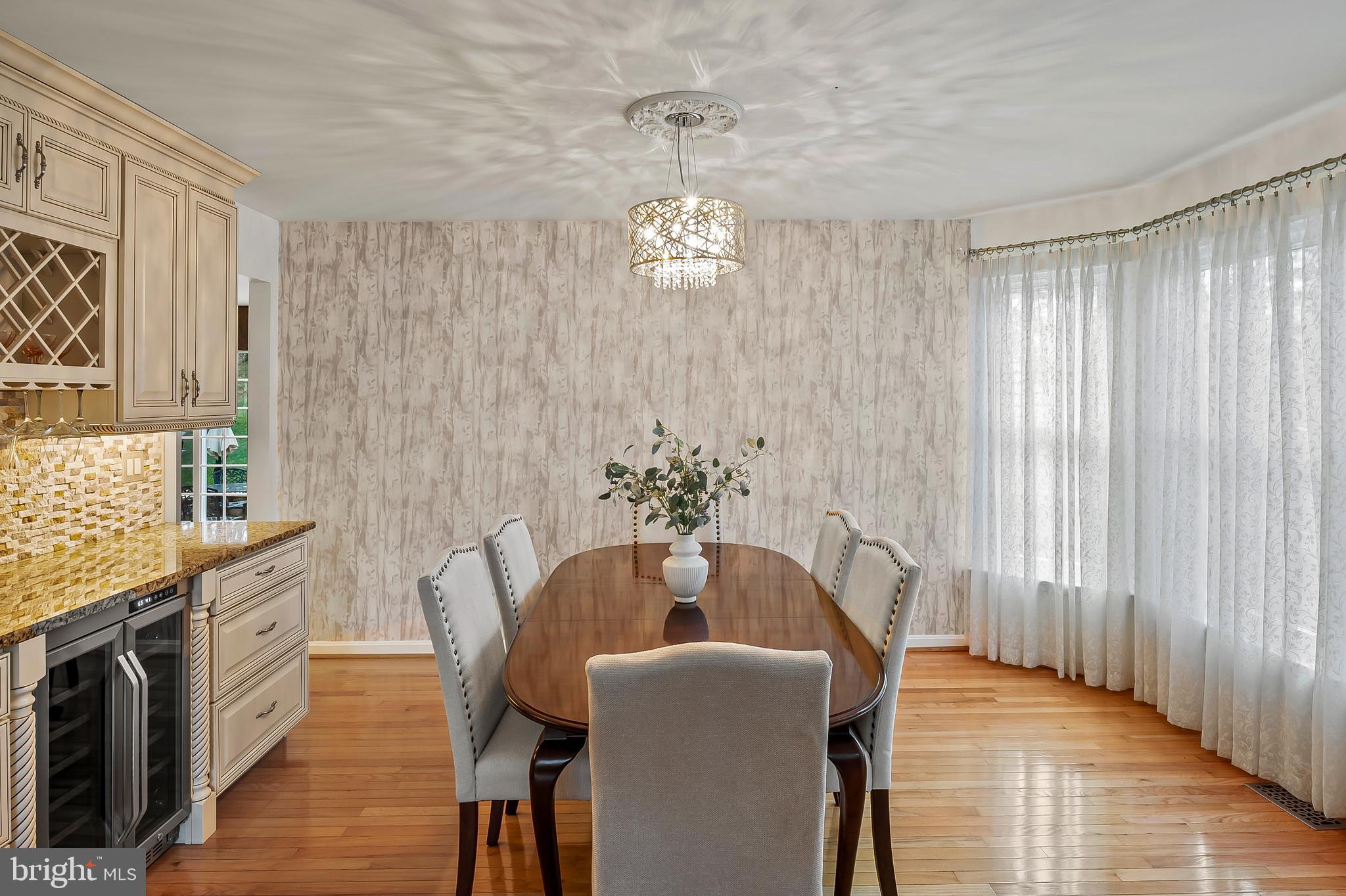 VILLAGE OF RIVER HILL - Residential