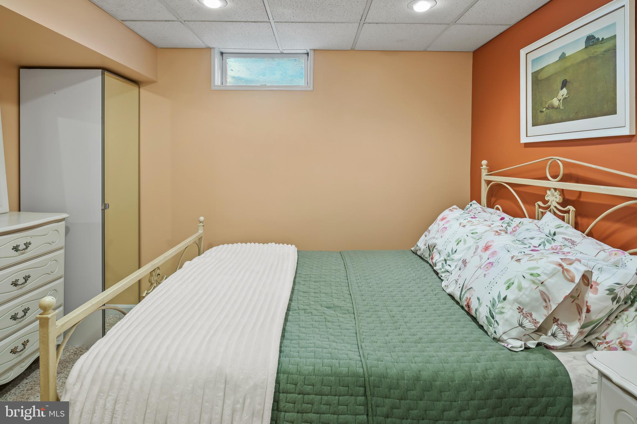 VILLAGE OF RIVER HILL - Residential