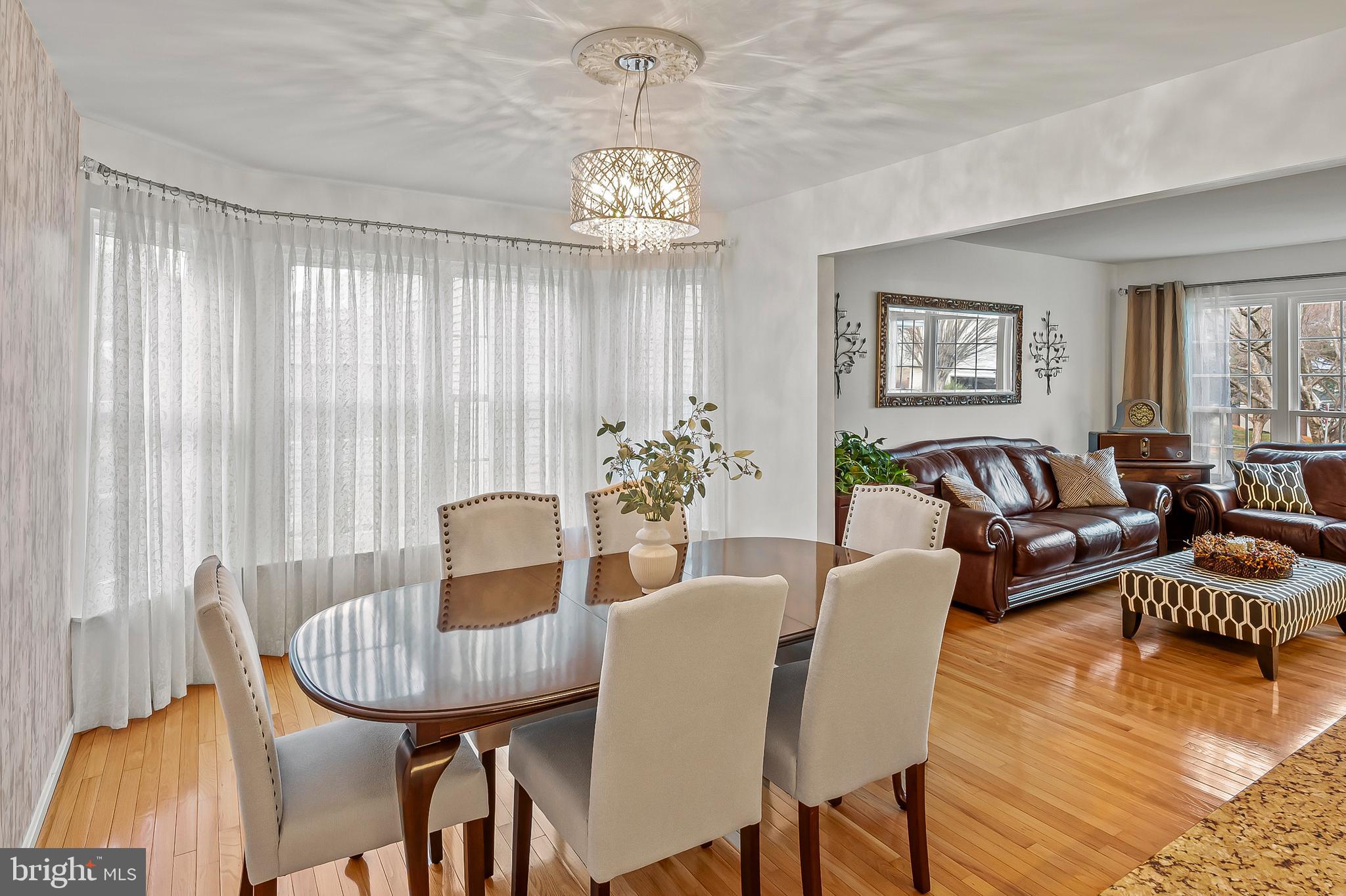 VILLAGE OF RIVER HILL - Residential