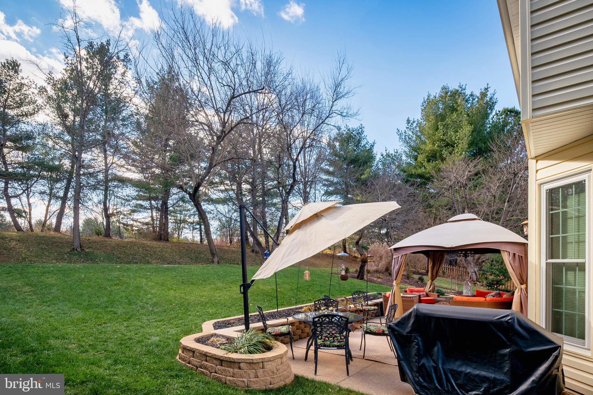 VILLAGE OF RIVER HILL - Residential