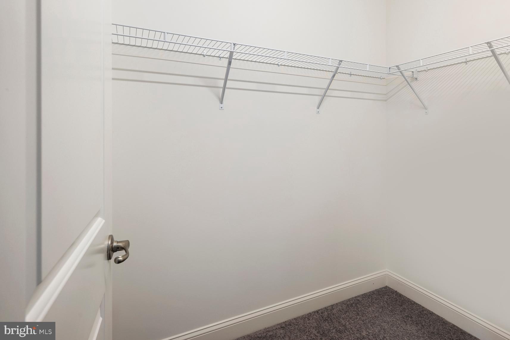 GREENE HILL FARM EST - Residential