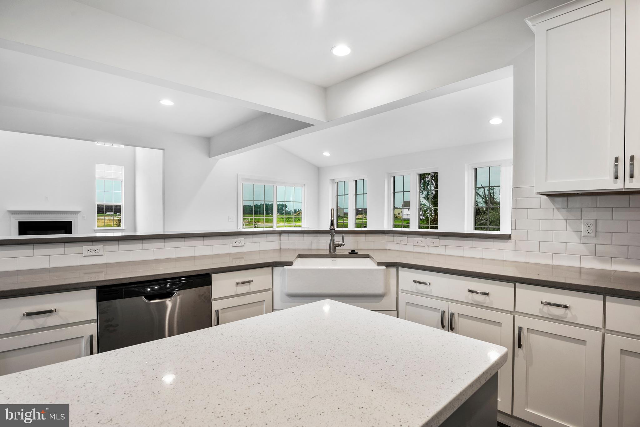 GREENE HILL FARM EST - Residential