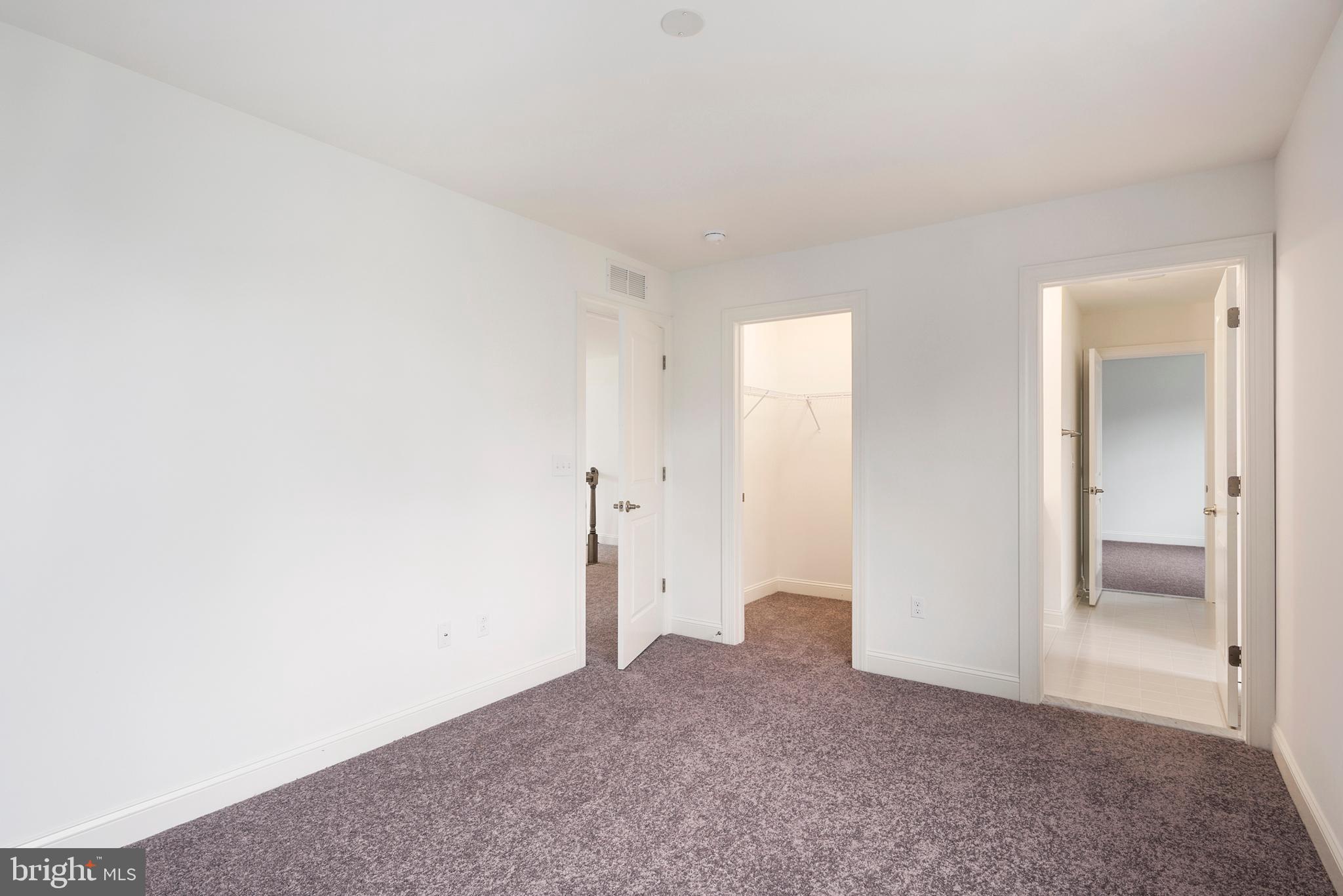 GREENE HILL FARM EST - Residential