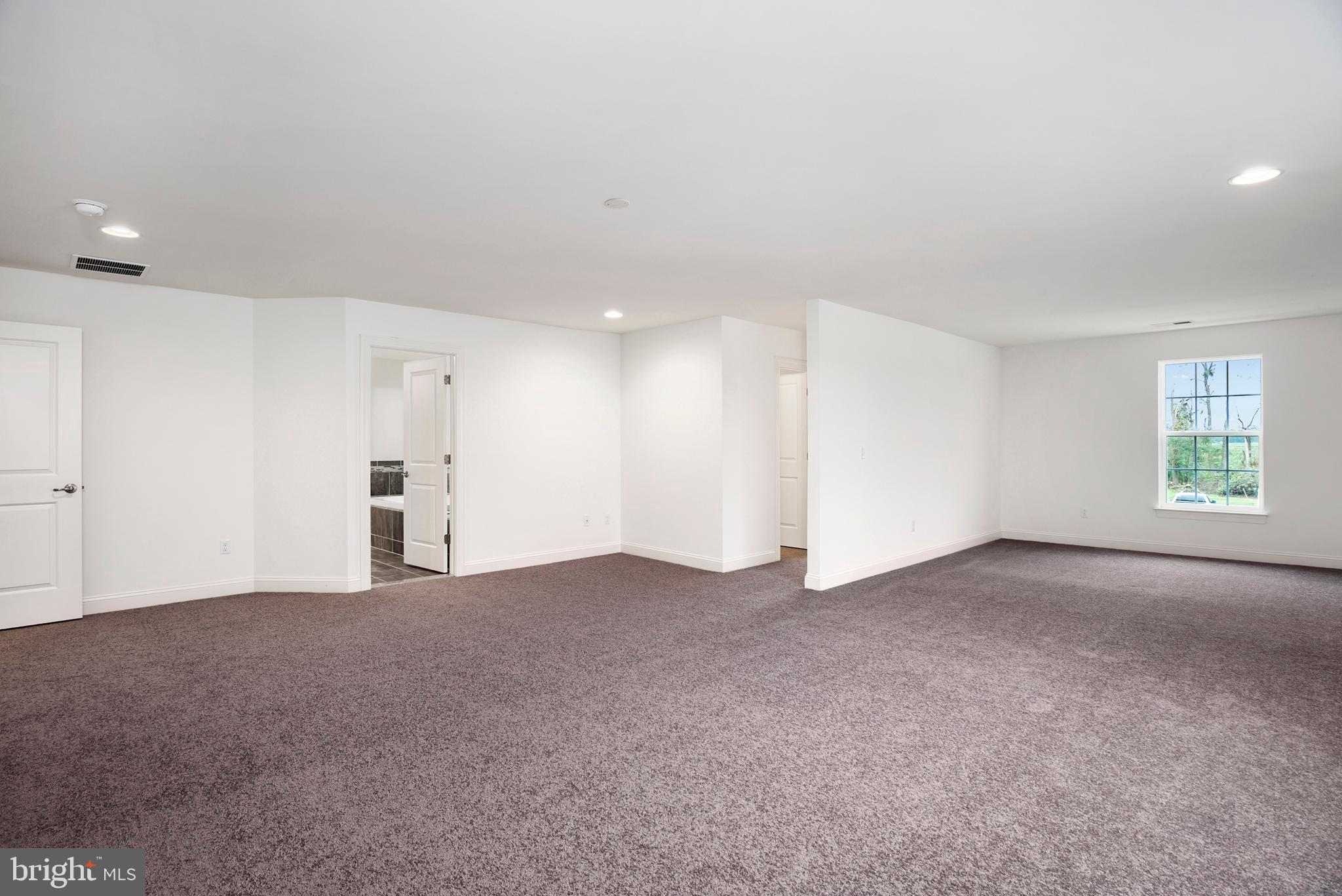 GREENE HILL FARM EST - Residential