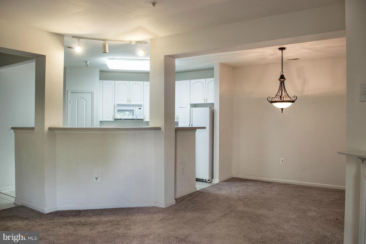 HIGH VIEW AT HUNT VALLEY - Residential Lease