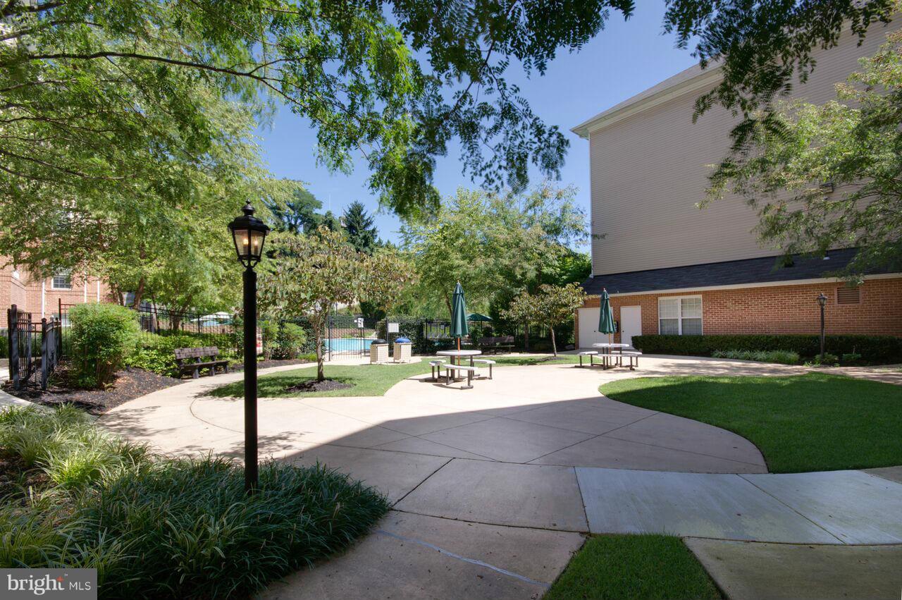 HIGH VIEW AT HUNT VALLEY - Residential Lease