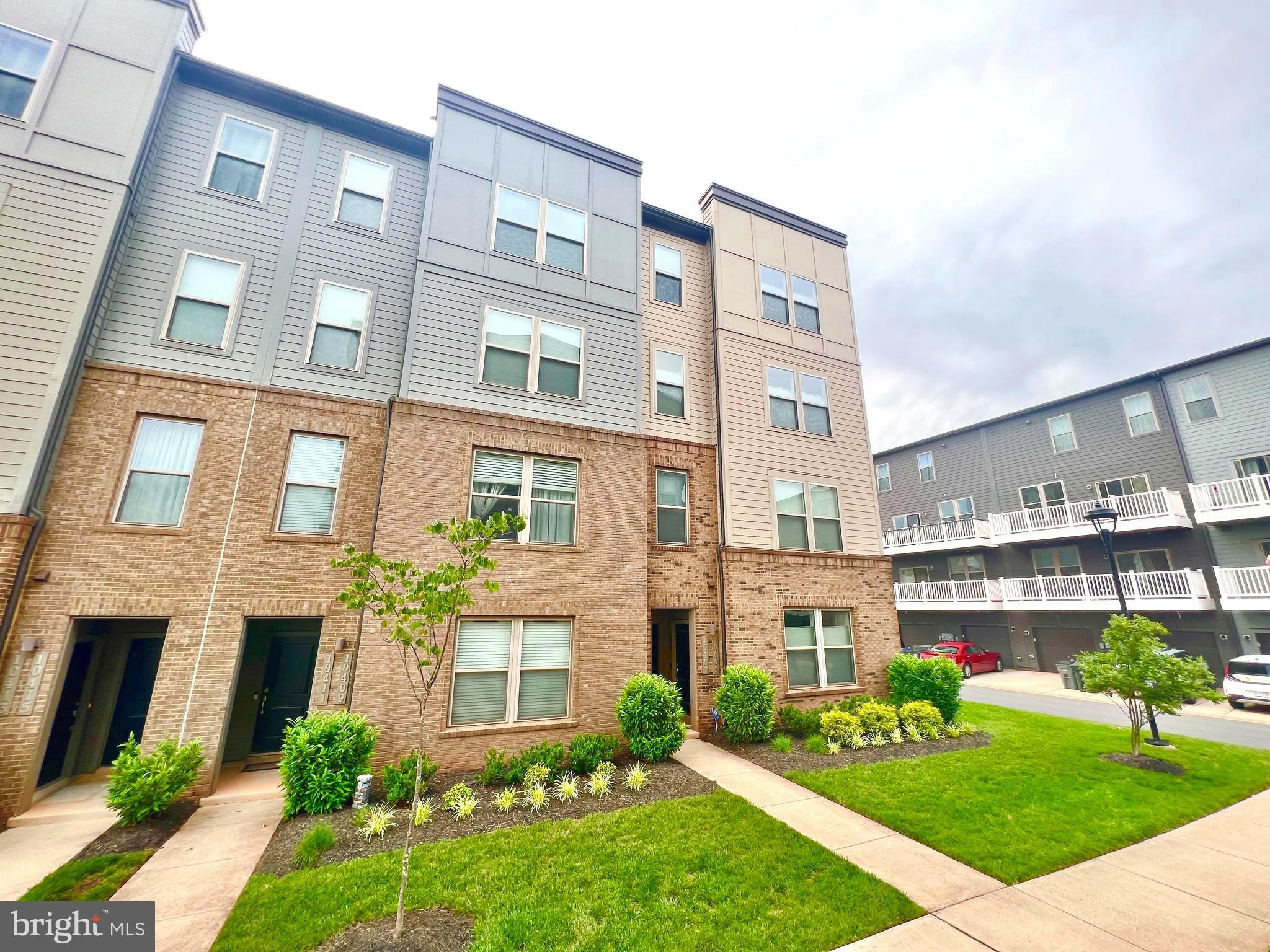 10407 RATCLIFFE TRAIL