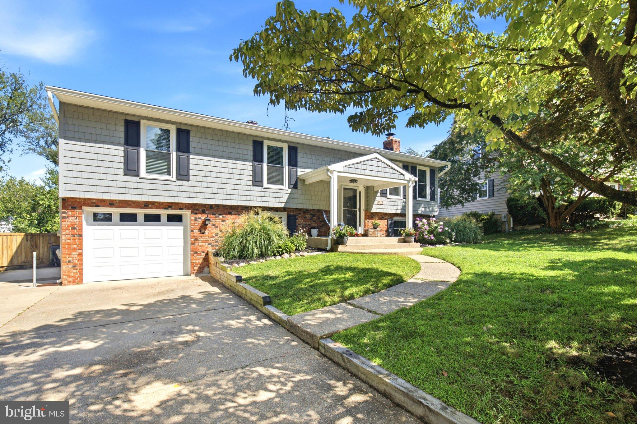 915 JULIET LANE