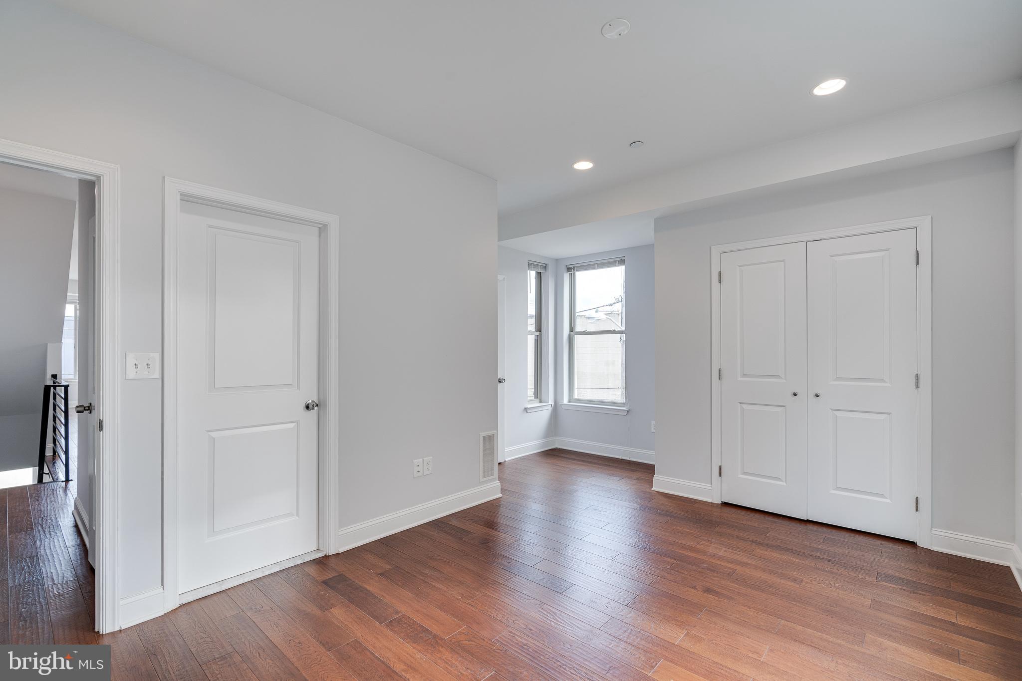 GRADUATE HOSPITAL - Residential