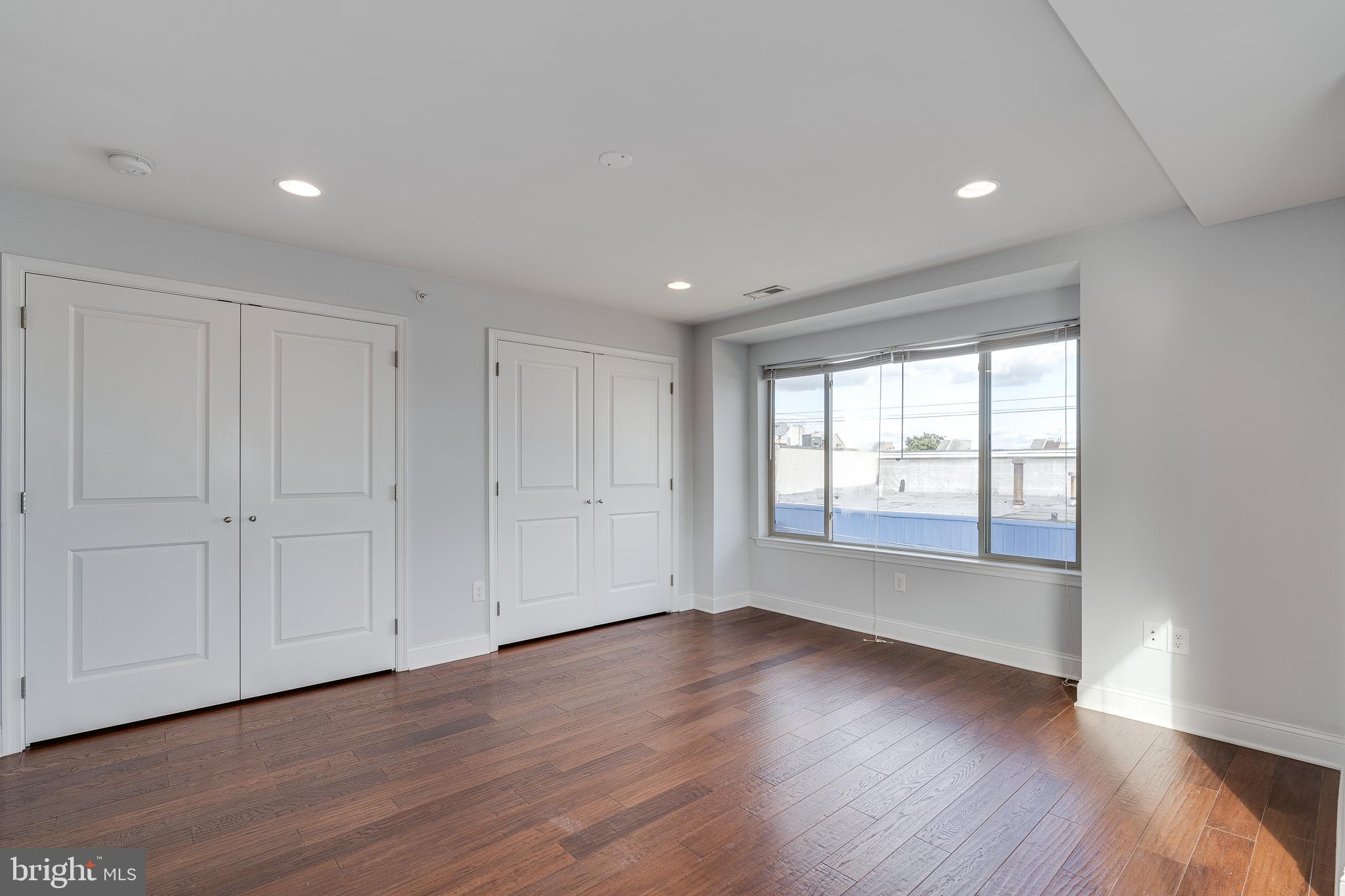 GRADUATE HOSPITAL - Residential