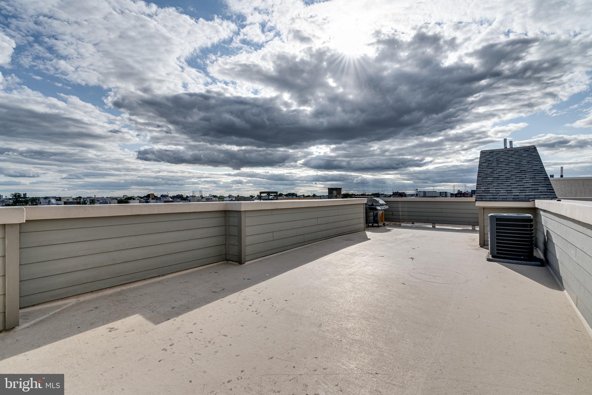 GRADUATE HOSPITAL - Residential