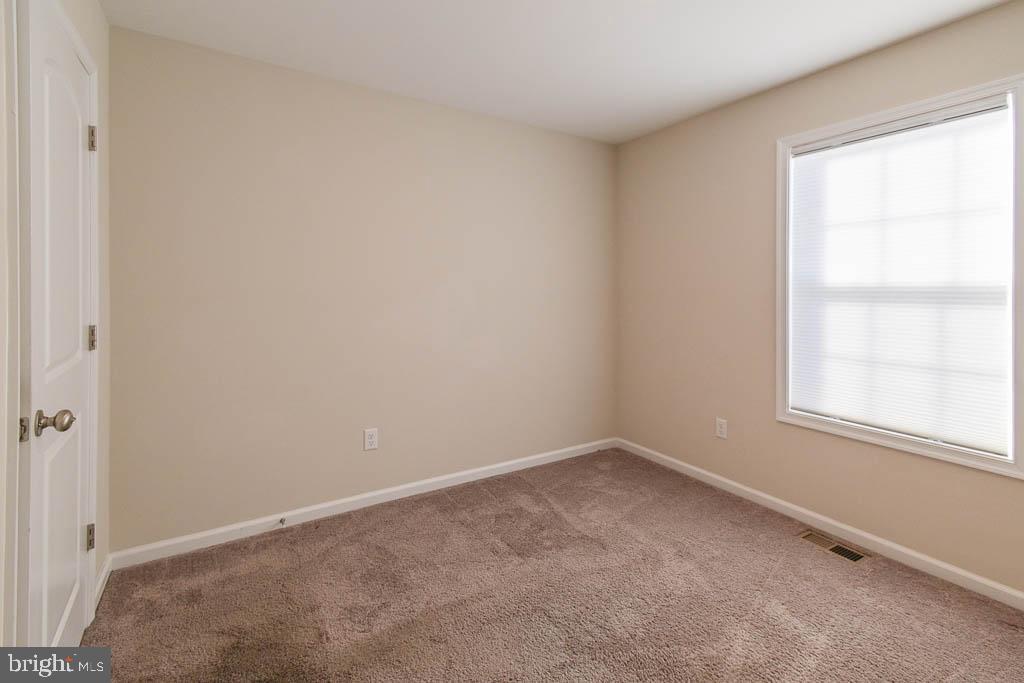 MIDDLE CREEK MANOR - Residential Lease