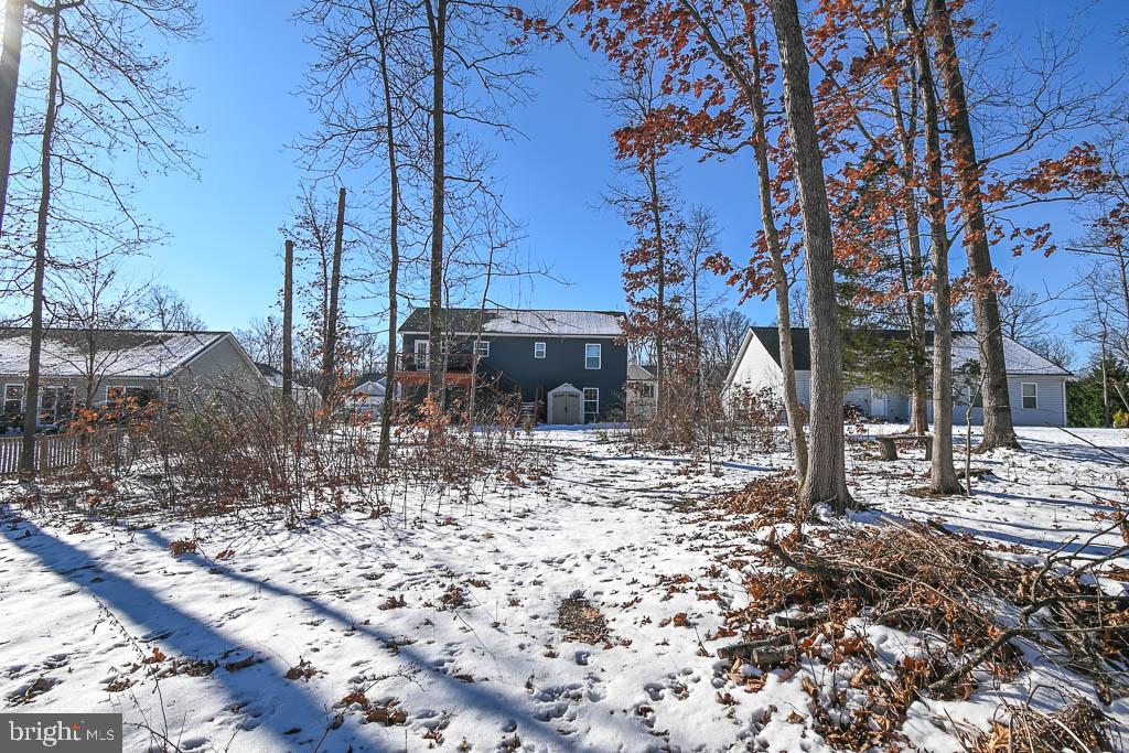 MIDDLE CREEK MANOR - Residential Lease