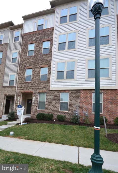 Townhouse For Rent - 5942 Leben Drive<br/> Frederick County, FREDERICK, MD 21703
