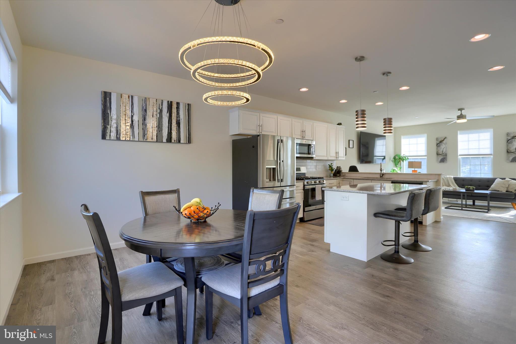 HANBURY COURT AT WINDING HILLS - Residential