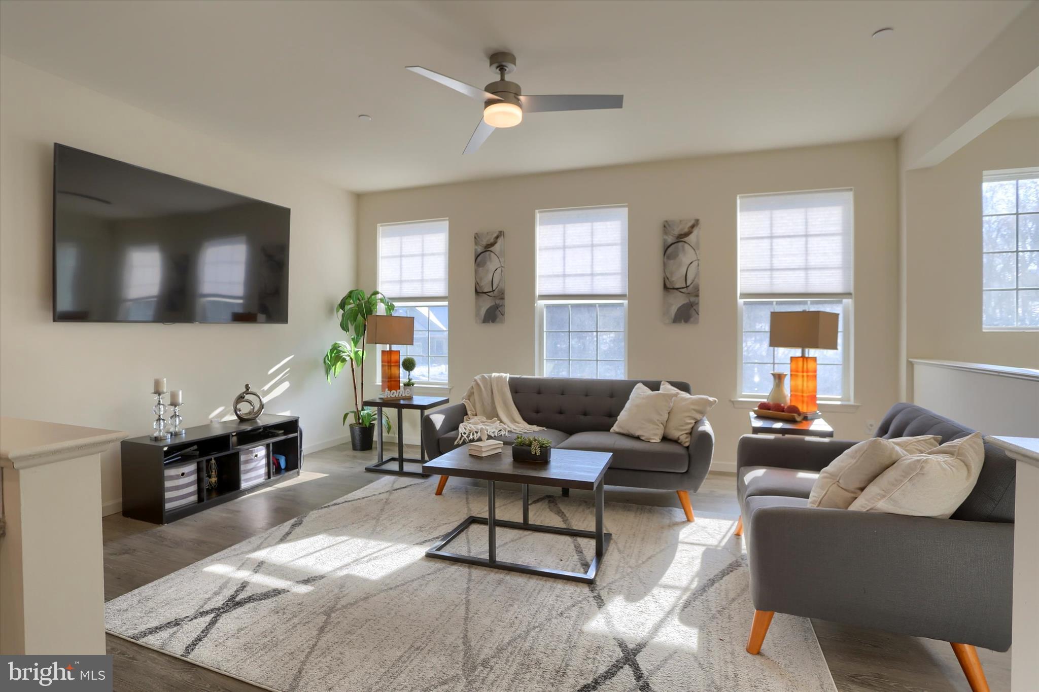 HANBURY COURT AT WINDING HILLS - Residential