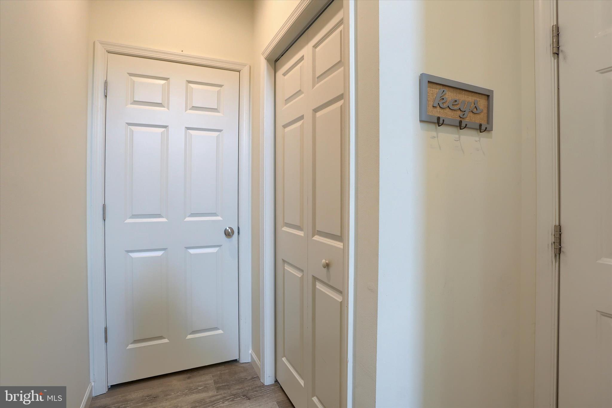 HANBURY COURT AT WINDING HILLS - Residential