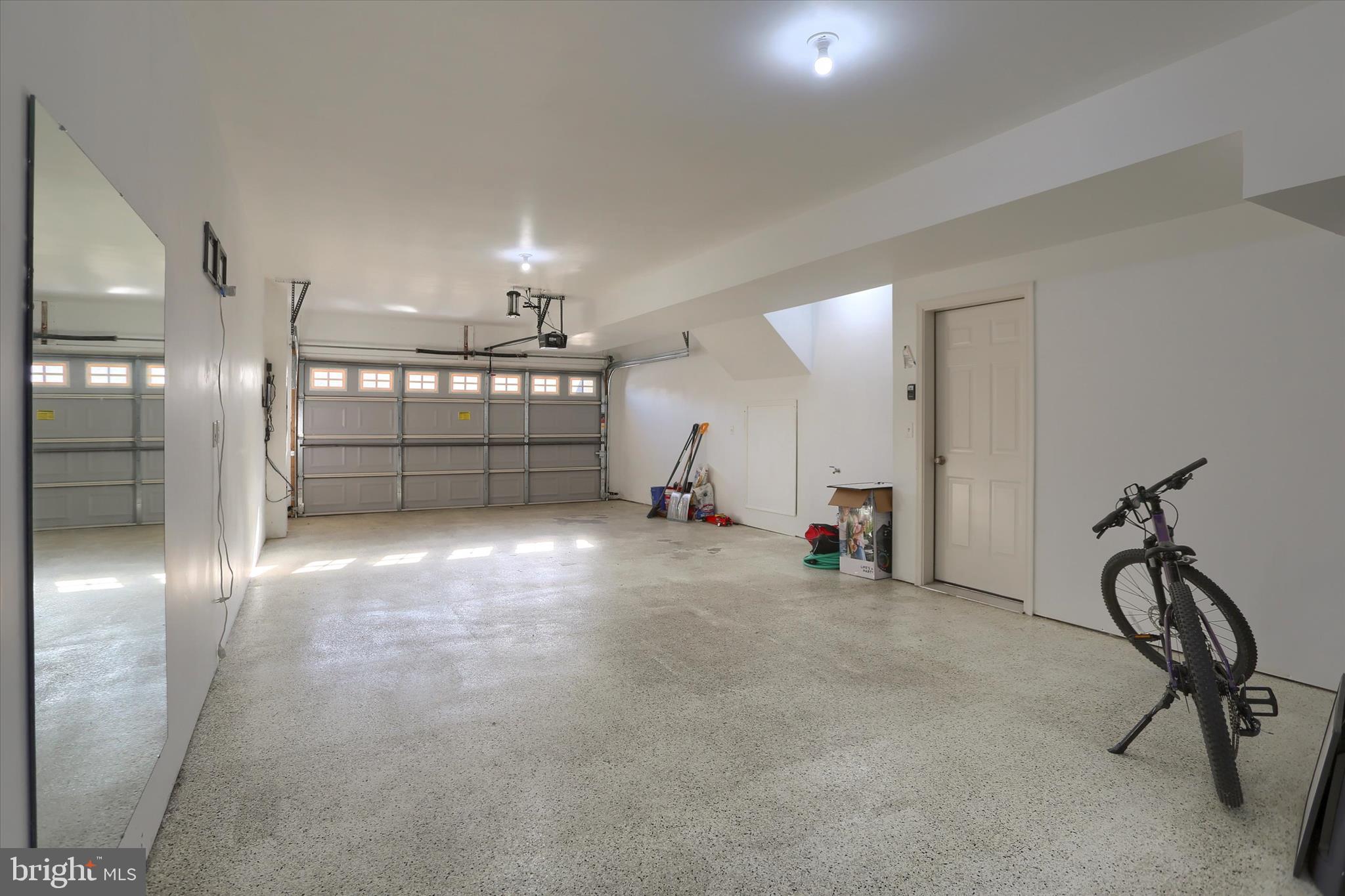 HANBURY COURT AT WINDING HILLS - Residential