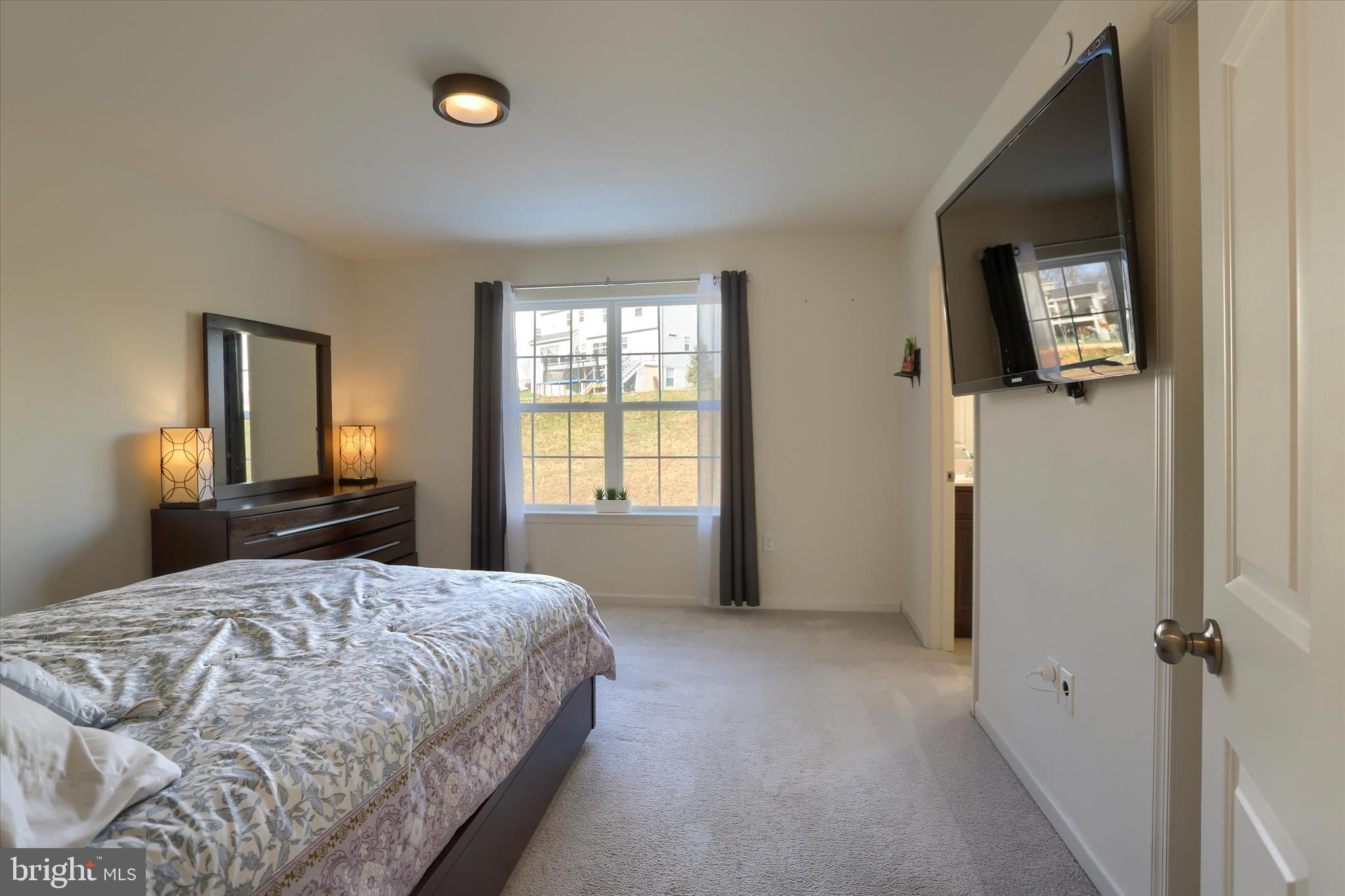 HANBURY COURT AT WINDING HILLS - Residential