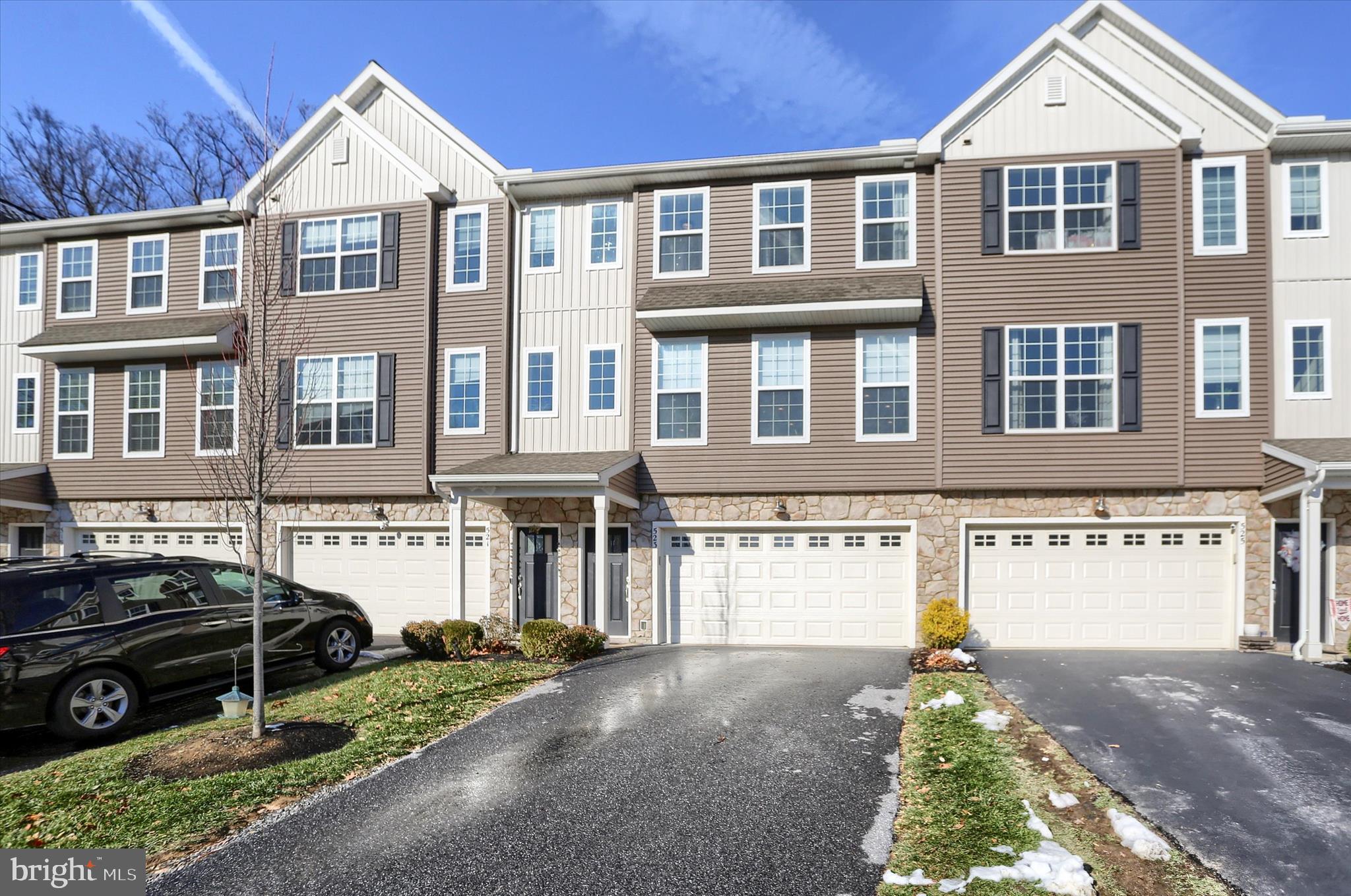 523 BROOK SHIRE COURT