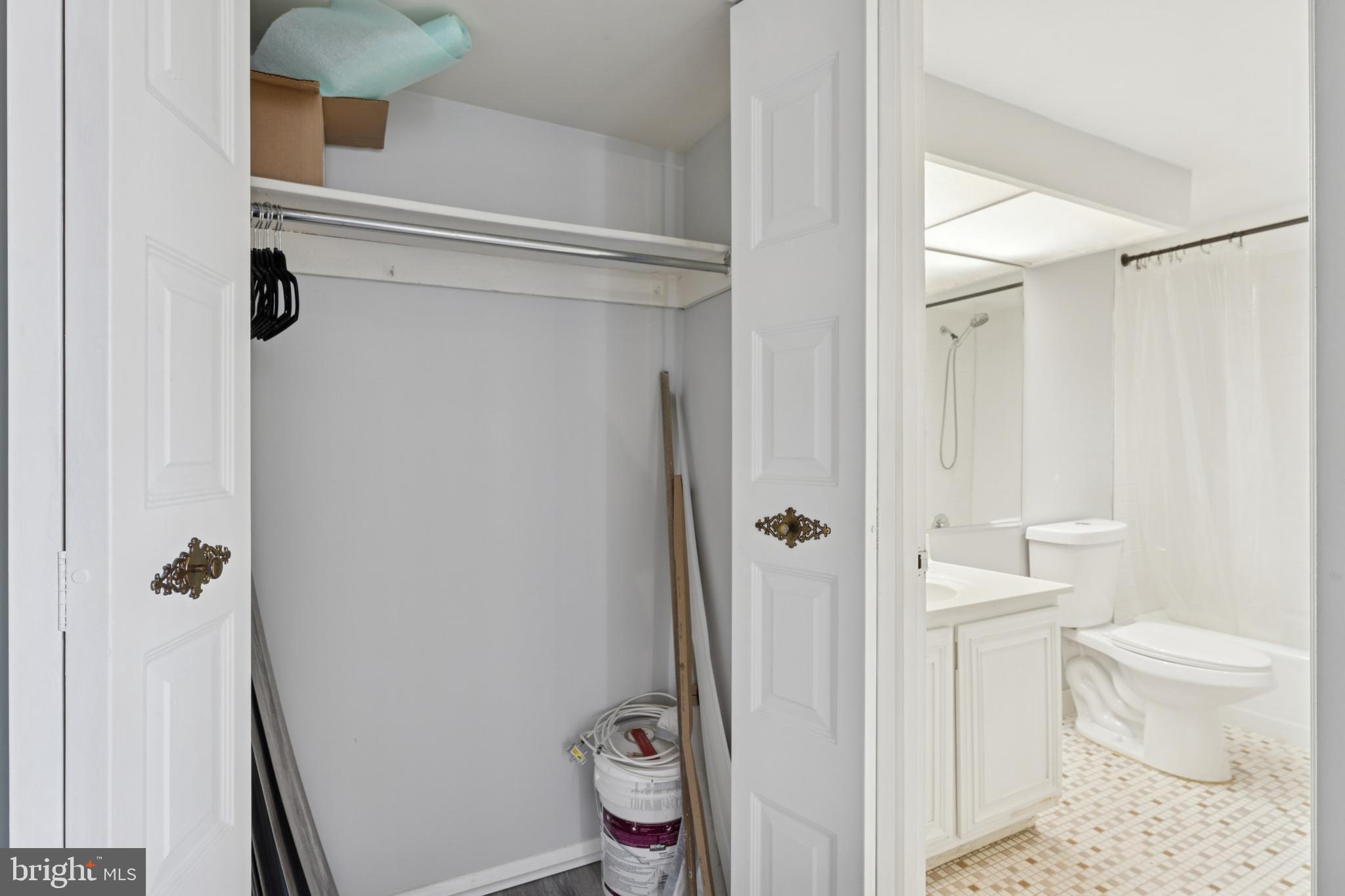 TOWERS IN WESTCHESTER PARK - Residential Lease