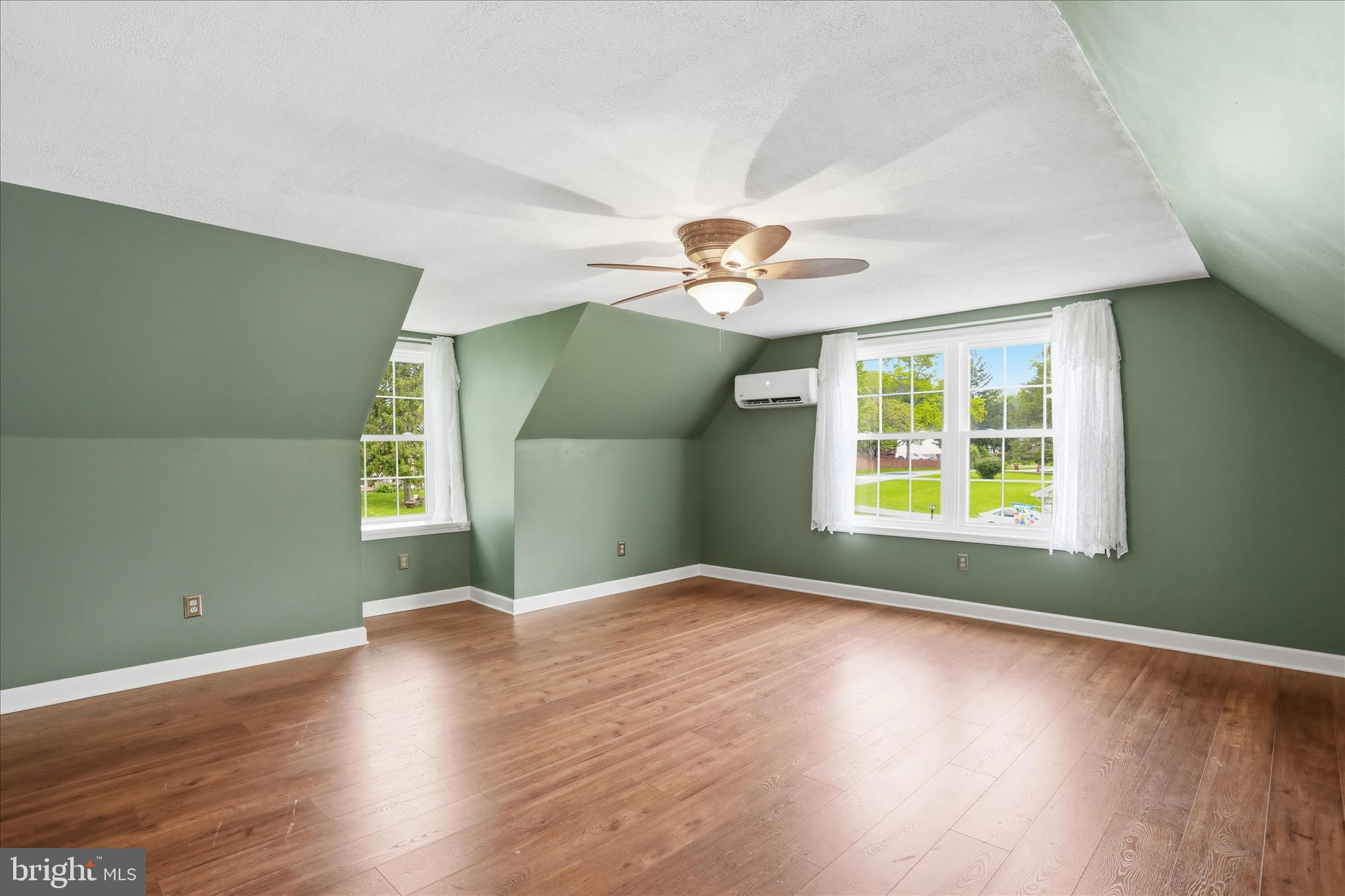 SHASTA EAST - Residential