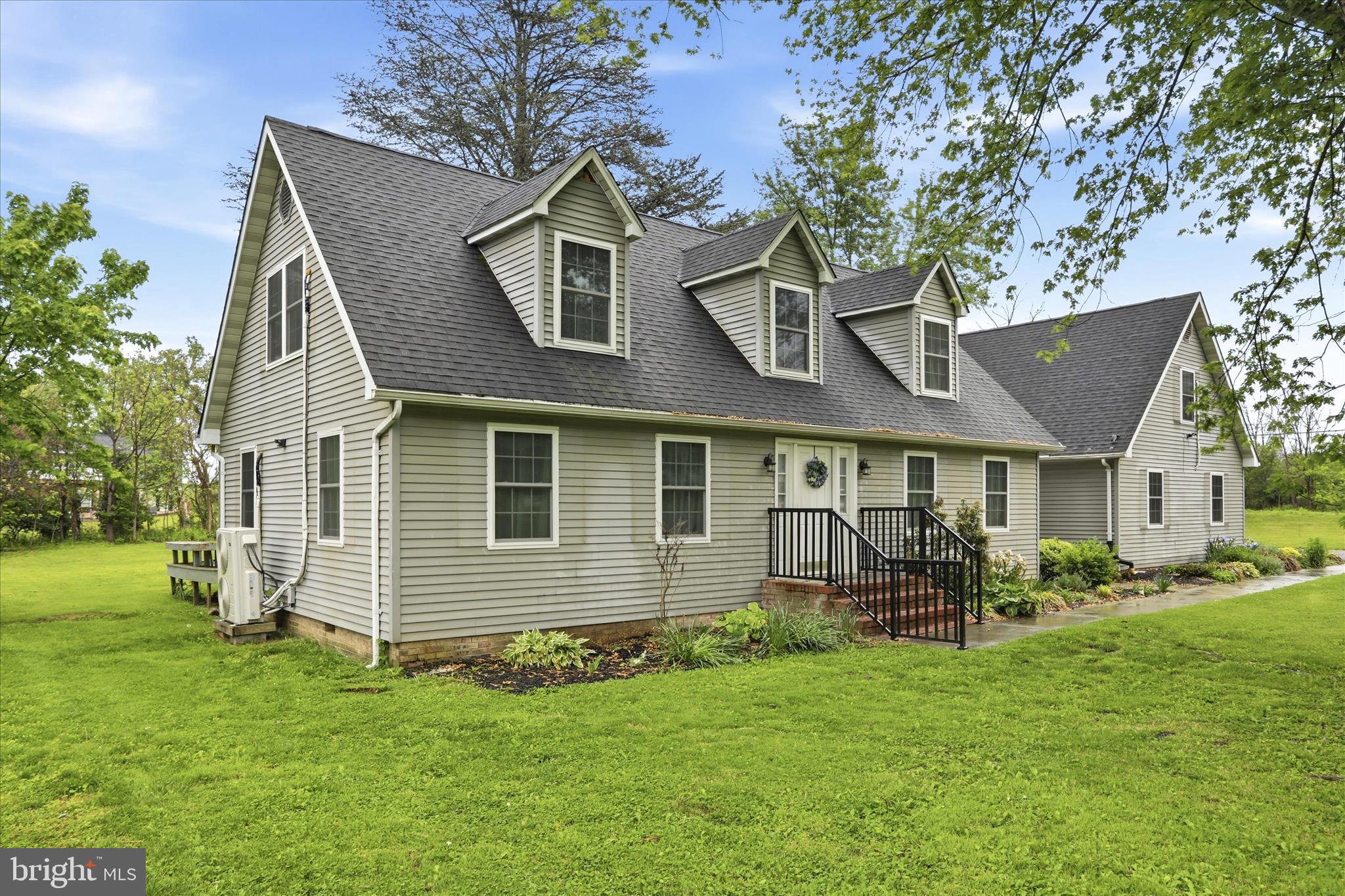 SHASTA EAST - Residential