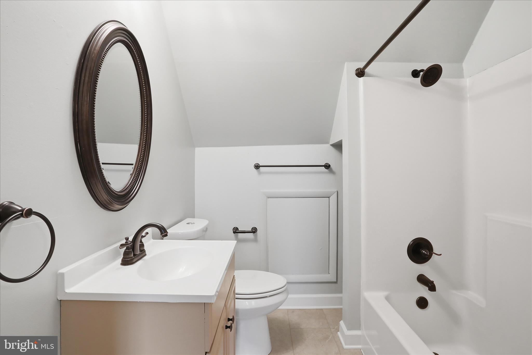 SHASTA EAST - Residential