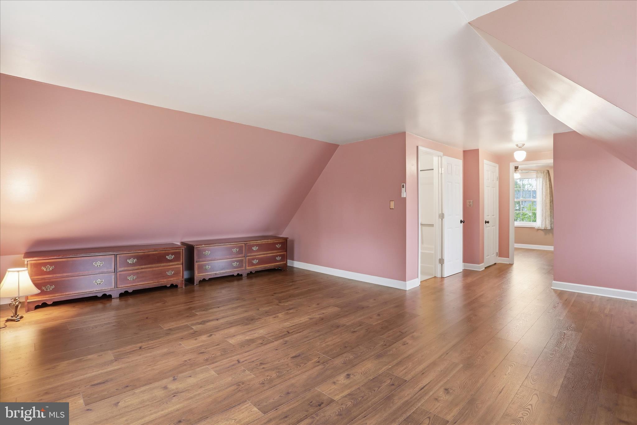 SHASTA EAST - Residential
