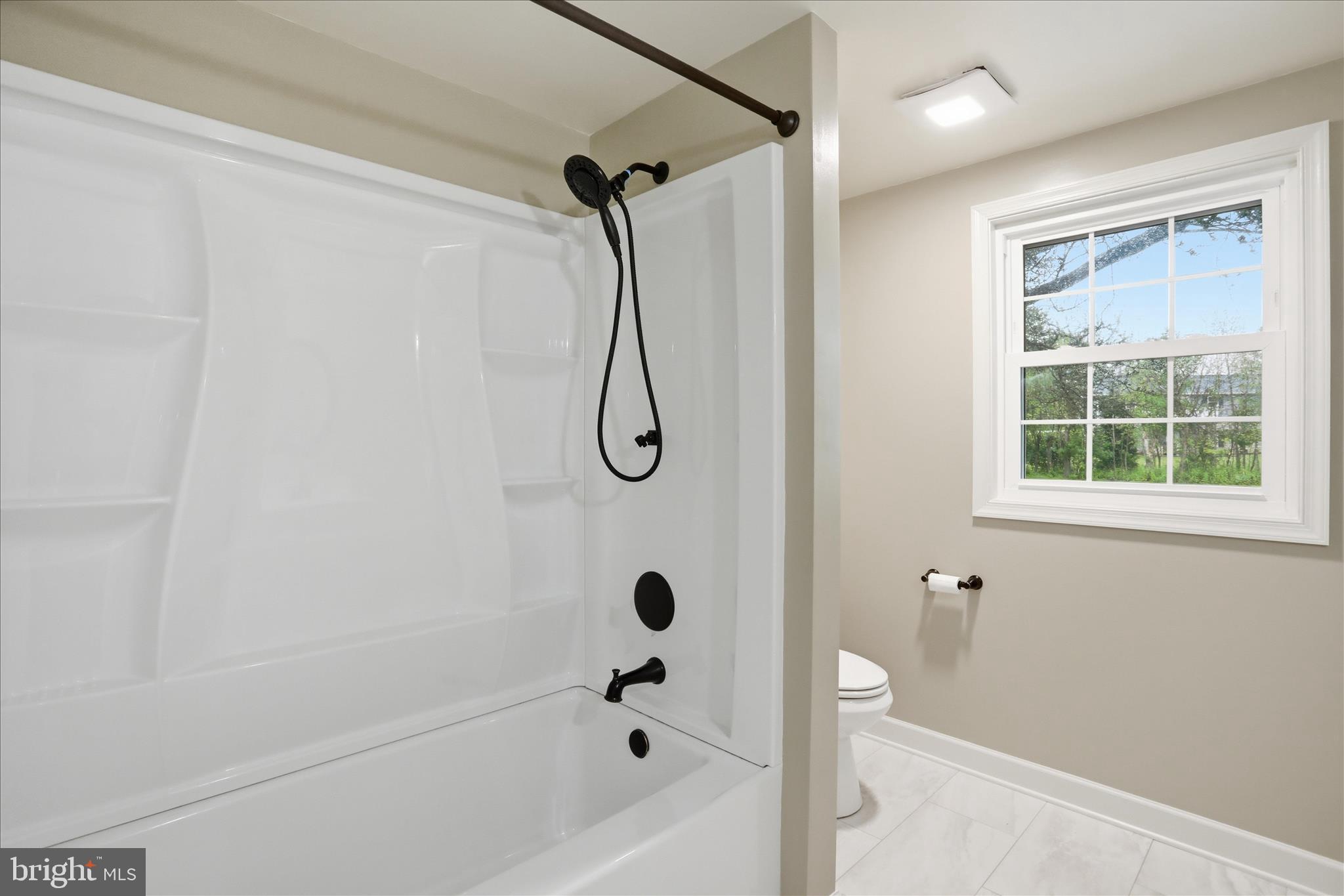 SHASTA EAST - Residential