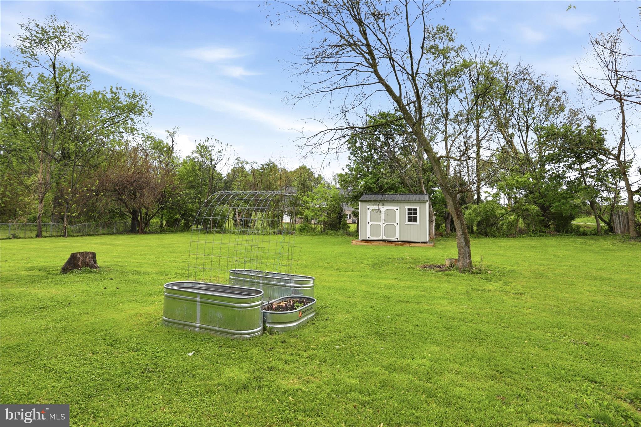 SHASTA EAST - Residential
