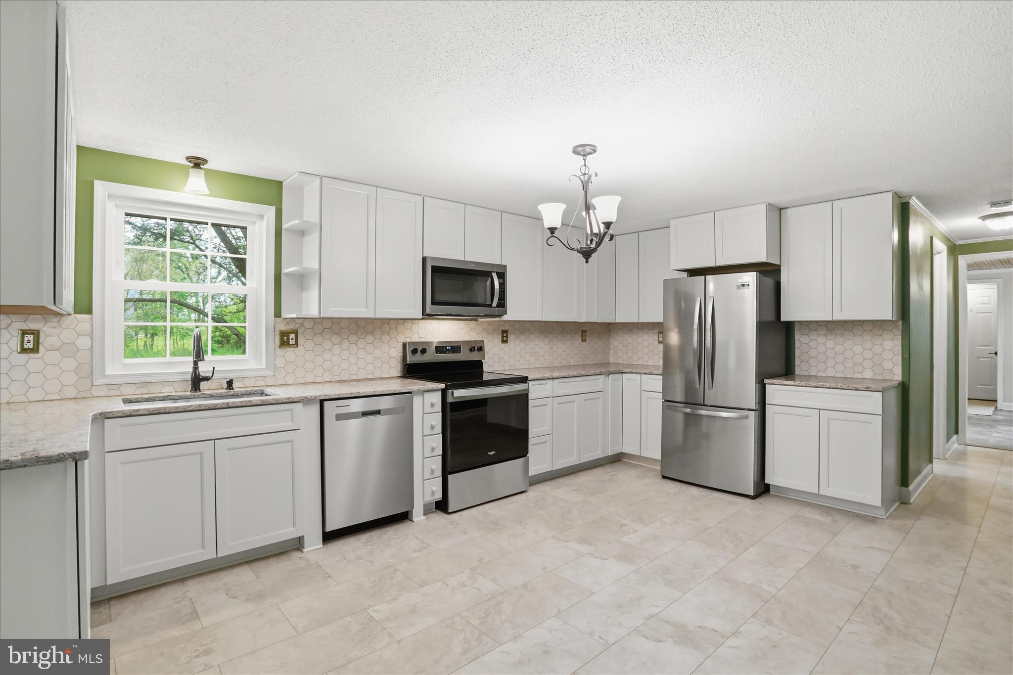 SHASTA EAST - Residential