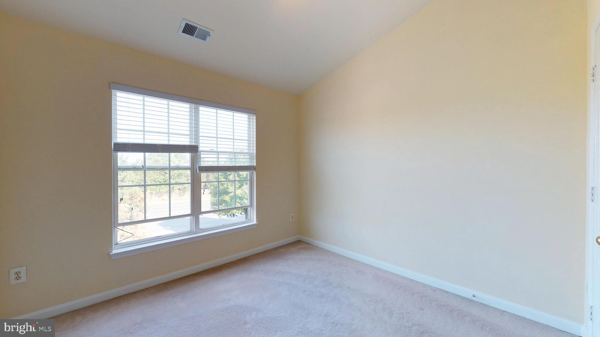 WOODLAND PARK - Residential Lease